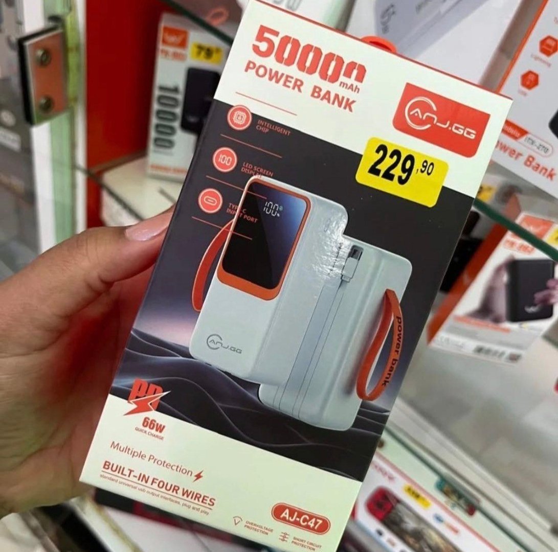 Power Bank Turbo Carregador Portátil 50.000mah Digital Usb Rápido Display Digital Branco O...