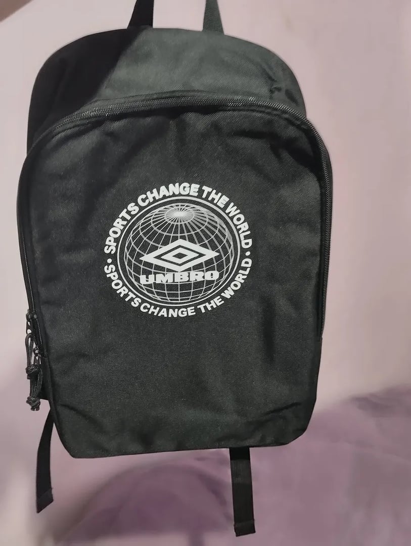Mochila Umbro Change The World