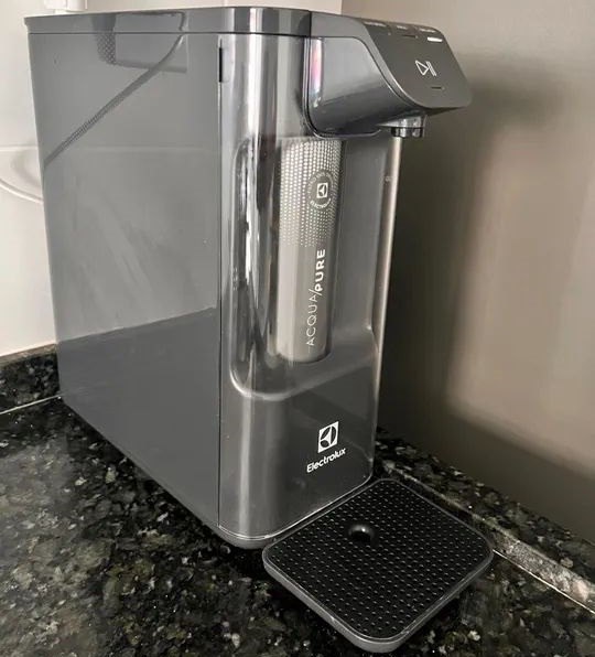 Purificador Electrolux Acqua Pure4x Água Gelada, Fria e Natural Cinza - Bivolt