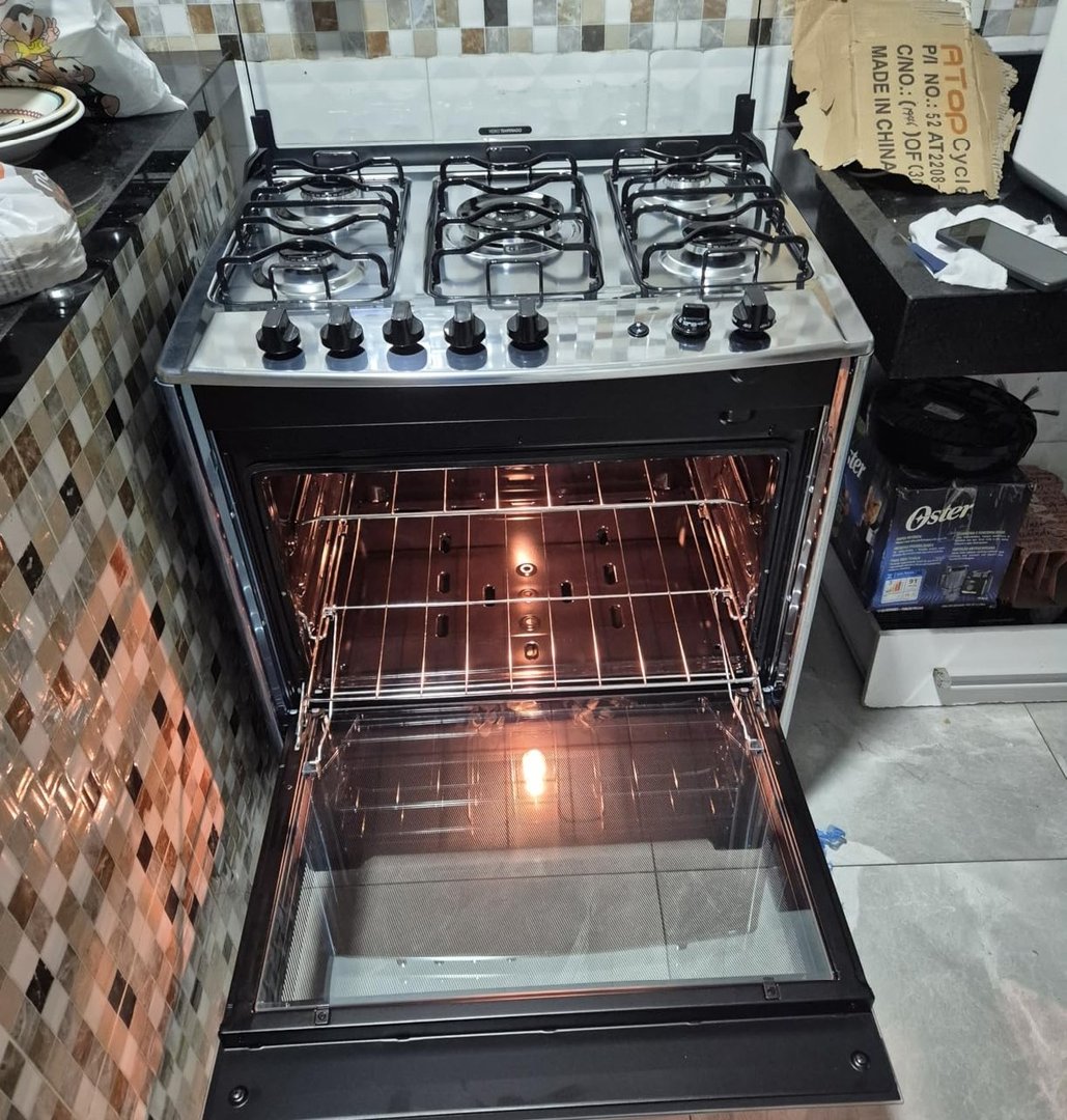 Fogão 5 Bocas Dako Magister Grill Preto com Mesa Inox - Bivolt