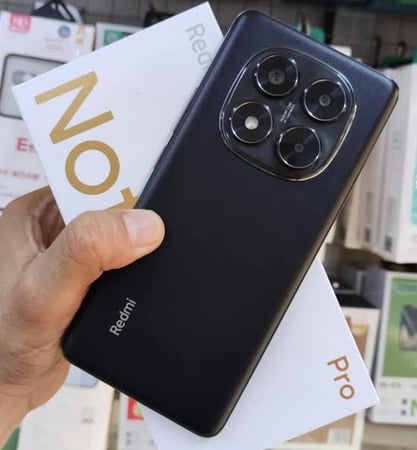 Xiaomi Redmi Note 14 Pro 5G 12GB RAM 512GB Câm. Tripla 200MP 5110mAh