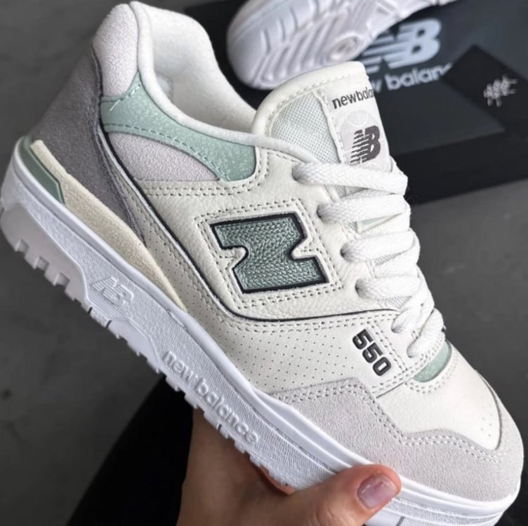 Tenis New Balance 550 Feminino, Branco/Cinza Claro, 37