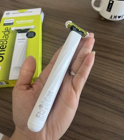Aparador E Raspador Oneblade Intimate Qp1924/10 Philips Branco 127/220v