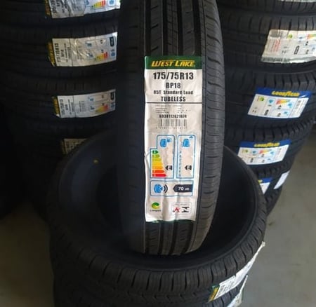 Kit 2 Pneus Westlake Aro 13” 175/75R13 85T