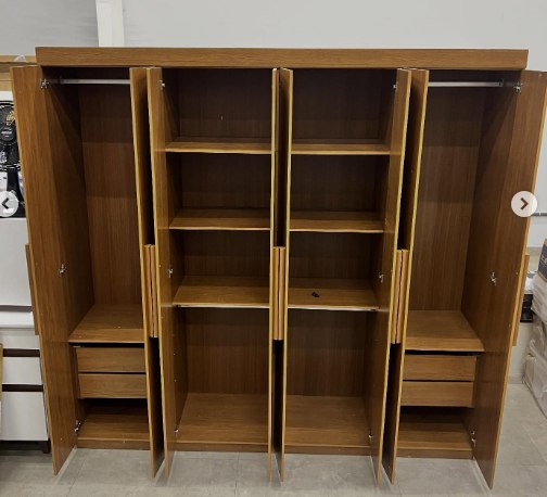 Guarda Roupa Casal Hera MDF 8 Portas e 4 Gavetas Rufato Larg: 220cm Alt: 208cm Prof:46,3 -...