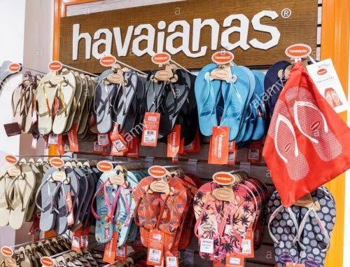 Seleção de chinelos Havaianas 