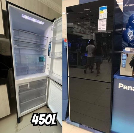 Geladeira/Refrigerador Panasonic Frost Free Duplex Inverse Black Glass 450L BB65