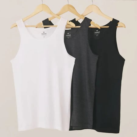 Kit Com 3 Regatas Masculinas Básicas Slim Hering