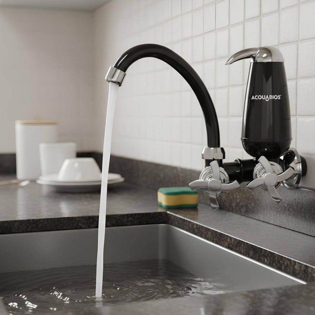 Torneira C/ Filtro Bica Movel De Parede Quadriseta Acquabios Acabamento Cromado Cor Preto