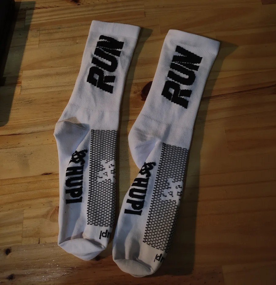 Meia para Corrida HUPI Run Branco/Preto 1 Par Cano Médio, Cor: Branco/Preto, Tamanho 36-42
