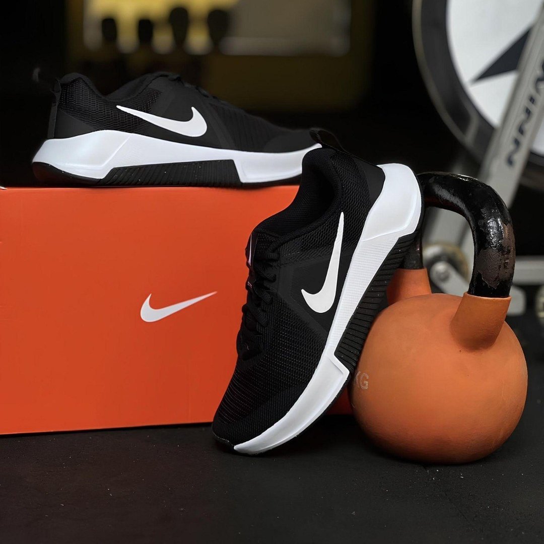 Tênis Nike Mc Trainer 3