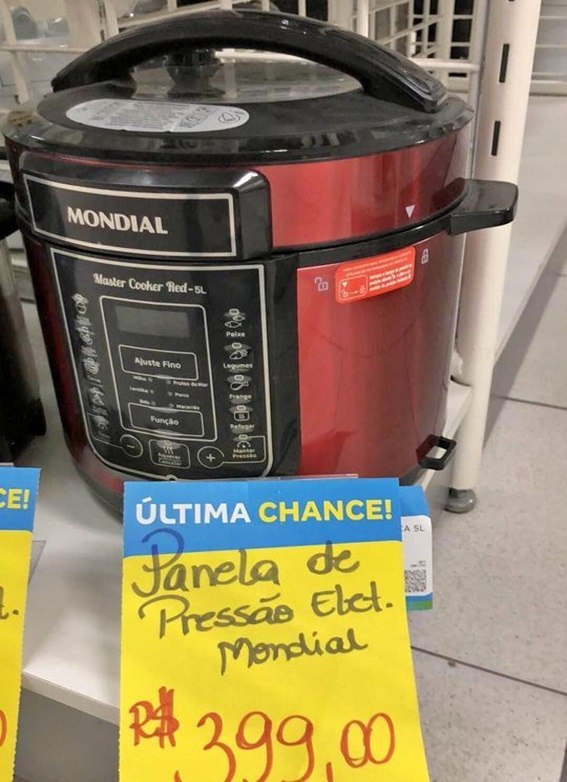 Panela de Pressão Digital Mondial Master Master Cooker 900W 5L Vermelho - 110v/220v