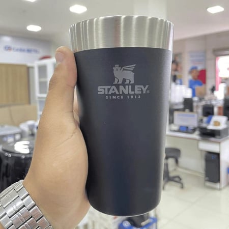 Stanley Copo Térmico de Cerveja sem Tampa Matte Black 2.0 | 473ml