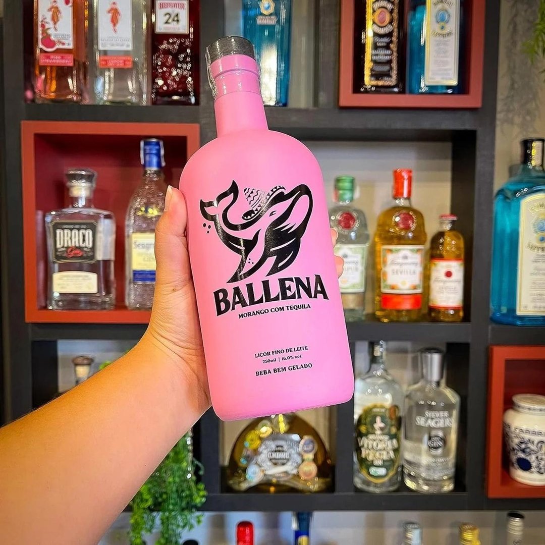 Licor Ballena Morango Com Tequila 750ml