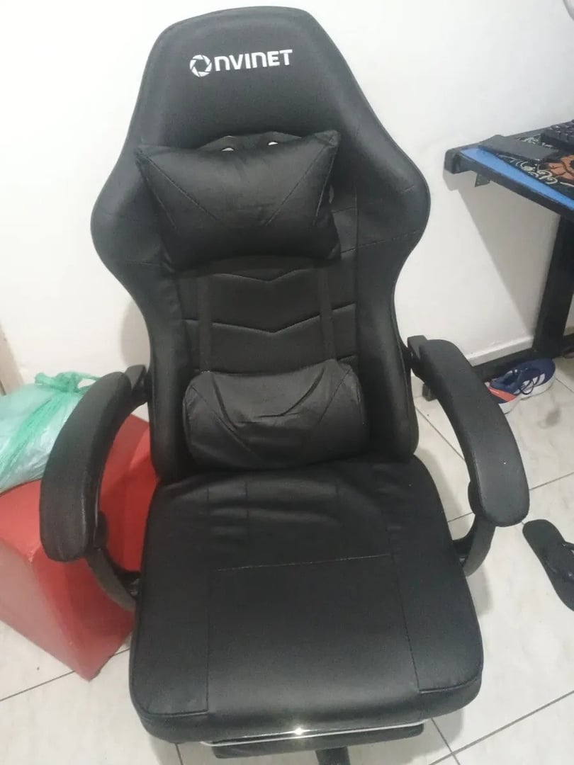Cadeira Gamer Nvinet Reclinável Giratória Com Apoio Para Pés Preto Couro Pu