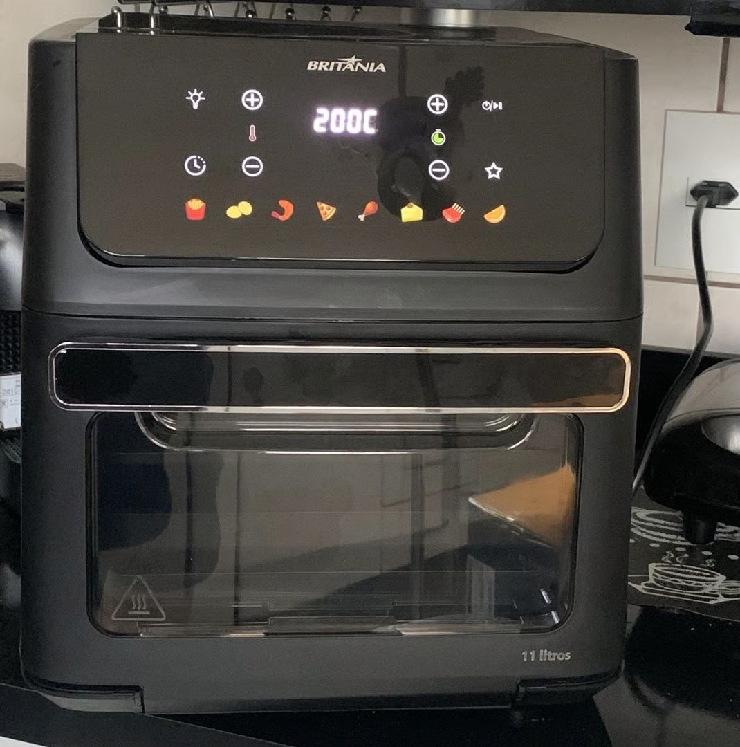 Air Fryer Oven Britânia 11L 8 Funções 1800W BAF11A 127V