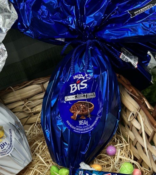 Ovo de Páscoa Lacta Bis ao Leite 305,4g