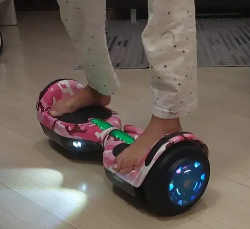 Hoverboard Elétrico Skate Kit Acessórios Com Bluetooth E Led Rosa