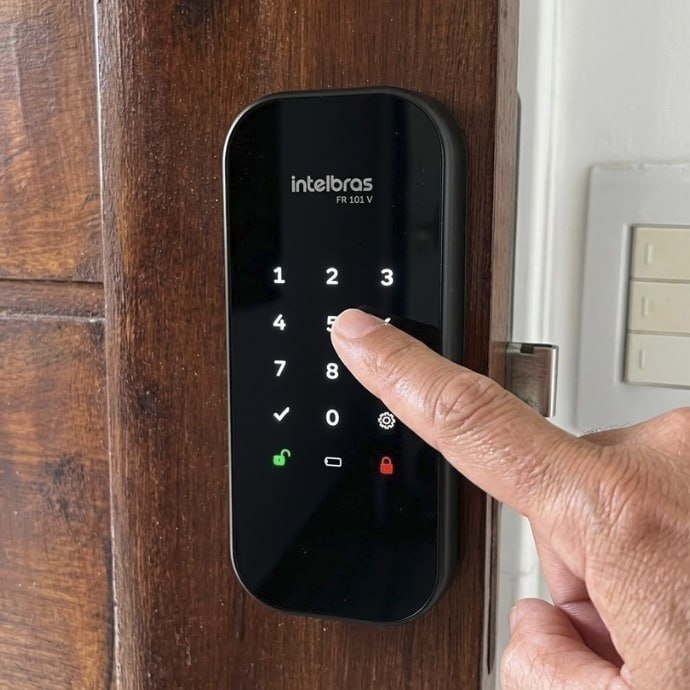 Fechadura Digital De Sobrepor Fr 101 V Preta Intelbras Preto