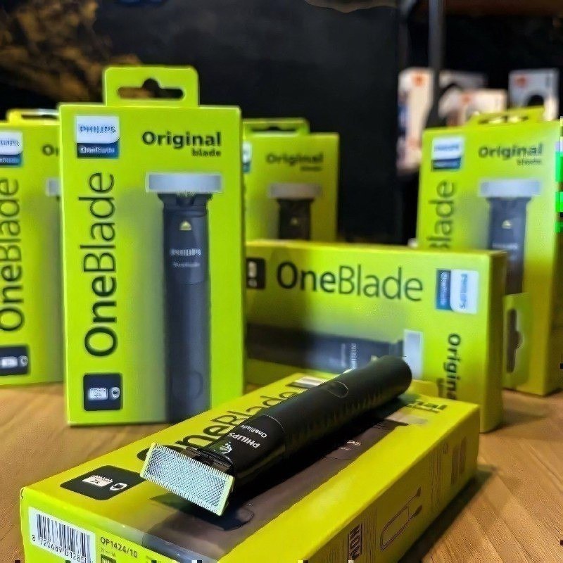 Aparador De Pelos Philips Oneblade Qp1424/10, Preto