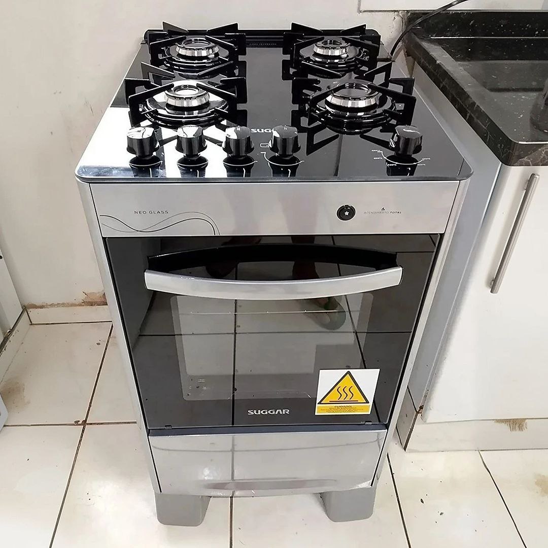 SUGGAR FOGÃO NEO GLASS PRATA MESA DE VIDRO 4 BOCAS TREMPE 6 APOIOS ACENDIMENTO AUTOMÁTICO FGVNG410PRIX