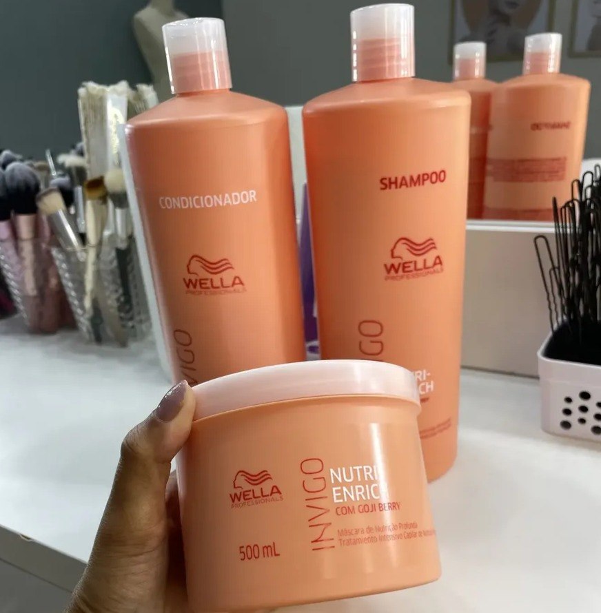 Kit Wella Profissionals Invigo Nutri-Enrich Shampoo 1L e Condicionador 1L + Máscara 500ml