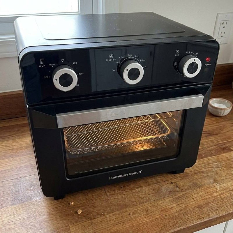 Forno Elétrico Hamilton Beach de 20L Com Air Fryer e Grill Preto
