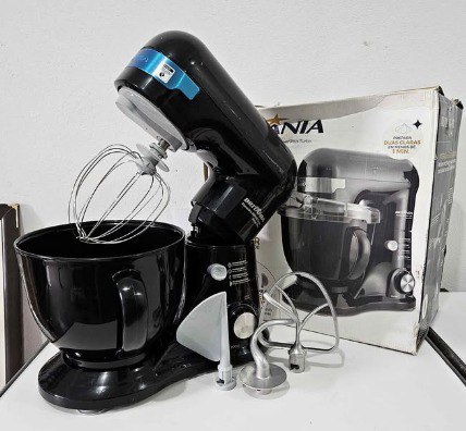 Batedeira Planetária Britânia 700W Turbo Power Plus 12 Velocidades 3 Batedores Preta - 110...
