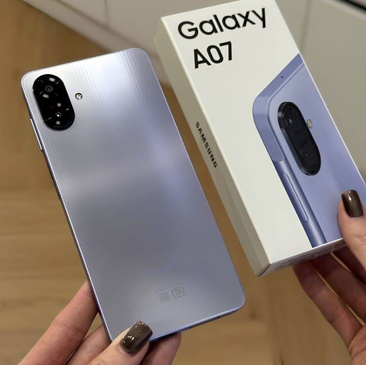 Celular Samsung Galaxy A07 256gb, 8gb, Câmera 50mp, Tela 6.7 , Proteção Ip54, Processador 6nm - Violeta