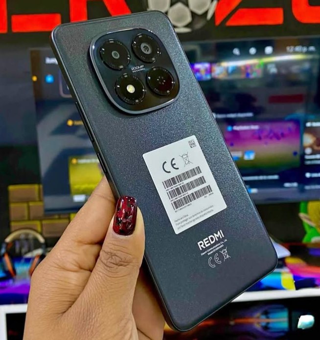 Xiaomi Redmi Note 15 Tela AMOLED 6,77” Full HD+ 256gb 8gb Ram Global 2026 Câm. 108MP Bater...