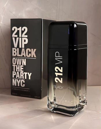 Eau de Parfum Carolina Herrera 212 Vip Black 100ml Masculino