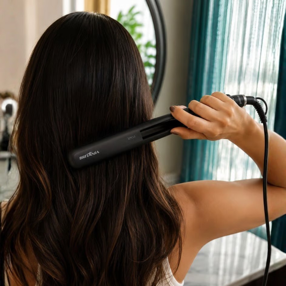 Prancha De Cabelo Britânia Revestimento Cerâmico 200°c Preto - Bivolt