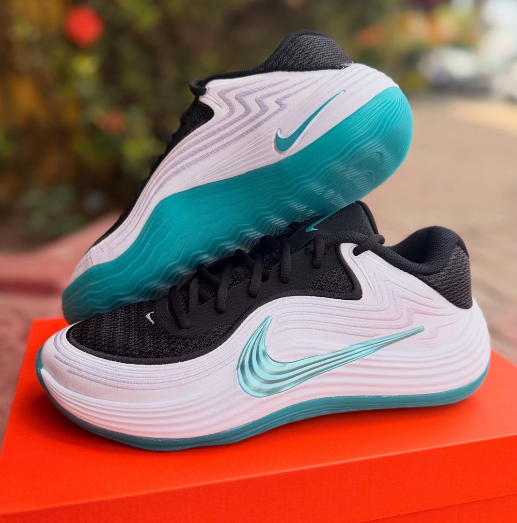 Tênis Nike Precision 8 Low Masculino - Num. 39 ao 42