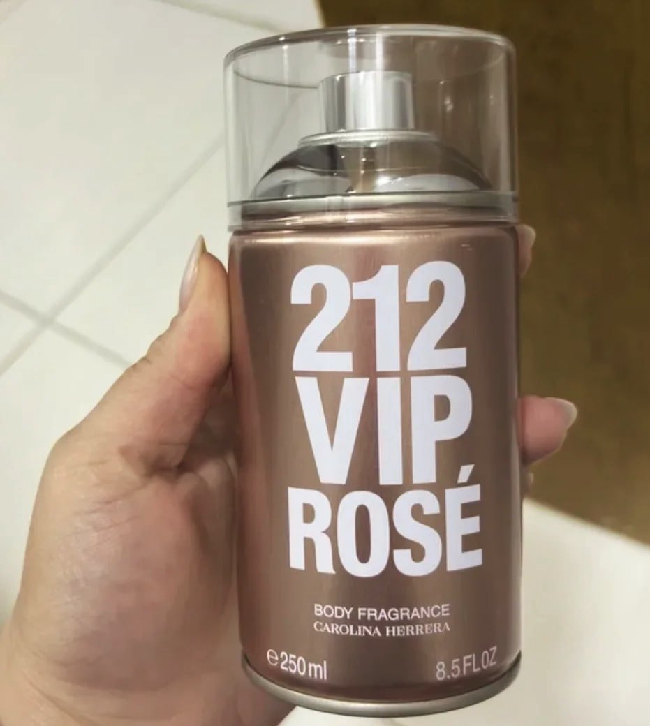 Body Spray Carolina Herrera 212 Vip Rosé Feminino 250ml - Body Splash de longa fixação