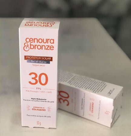 Cenoura e Bronze Protetor Solar Facial Cenoura & Bronze Fps 30 50G