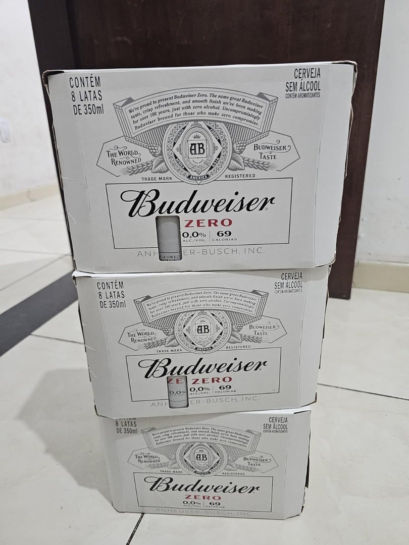 Cerveja Sem Álcool Budweiser, Lata 350ml, Pack com 8 unidades